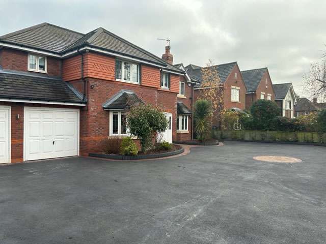 Tarmac driveway in Coventry